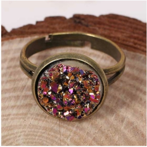 Vintage Jewelry - NEW RHINESTONE CRYSTAL AND COPPER RING